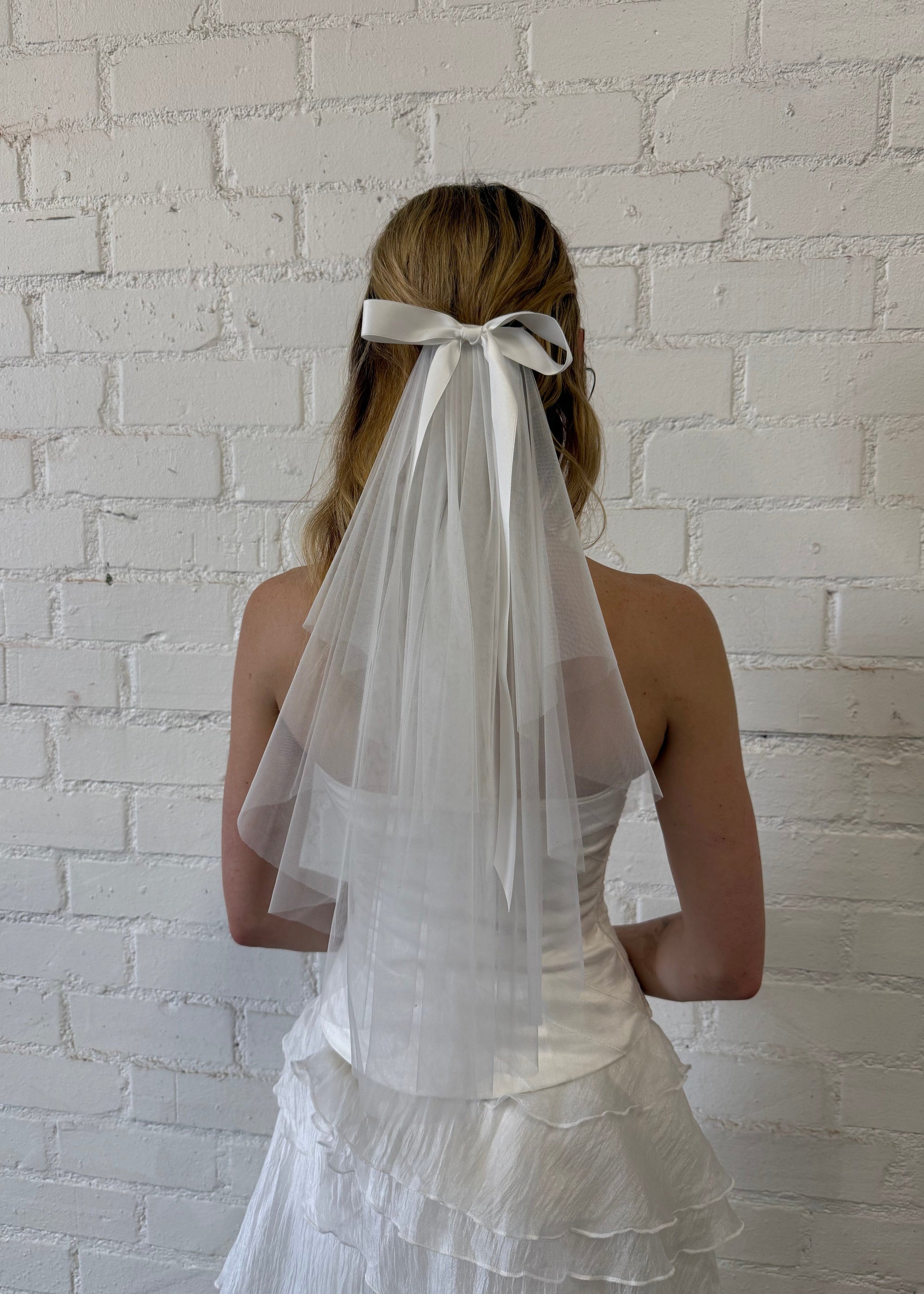 Paloma Bow Veil