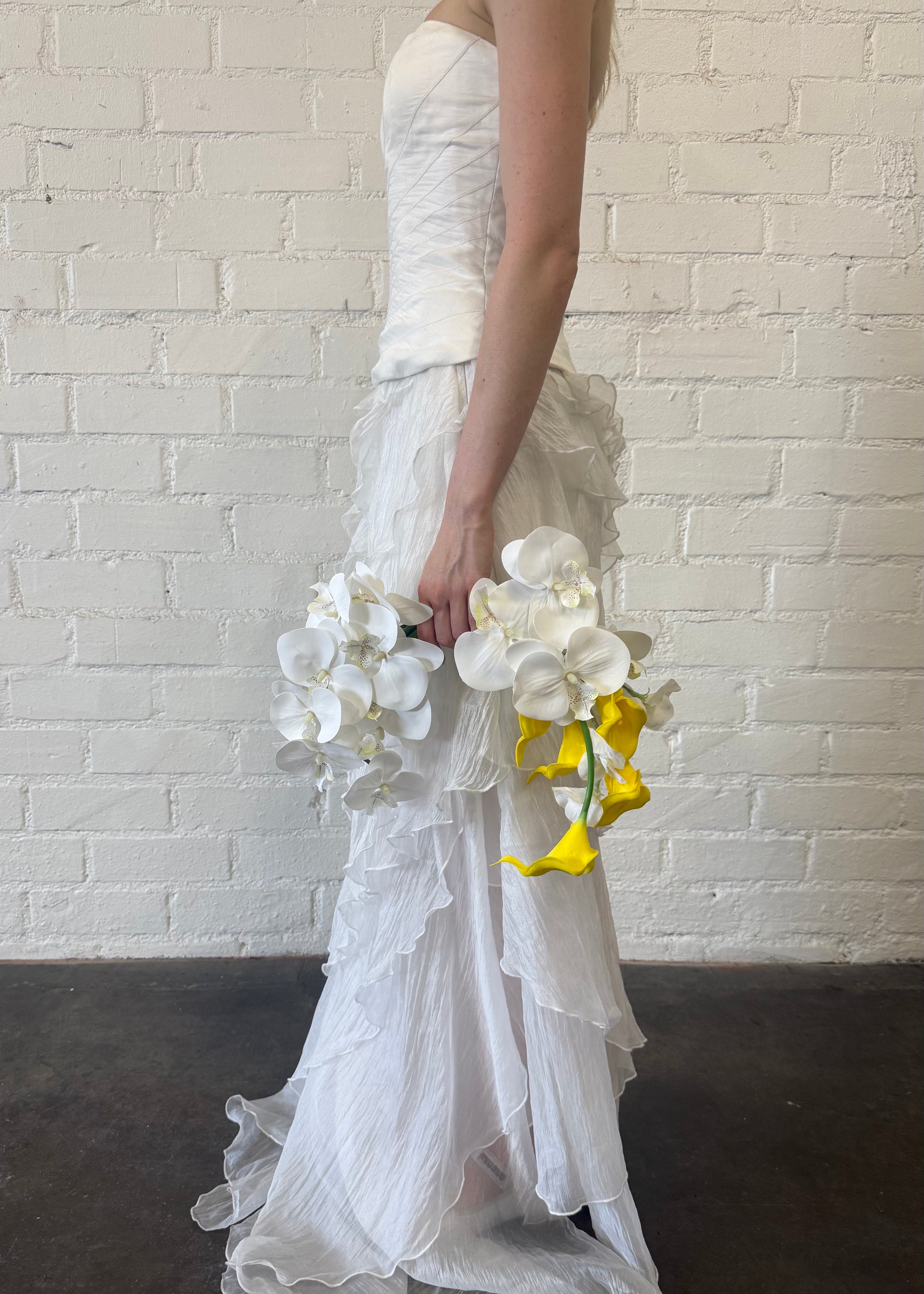 Curved Faux Bridal Bouquet in Yellow