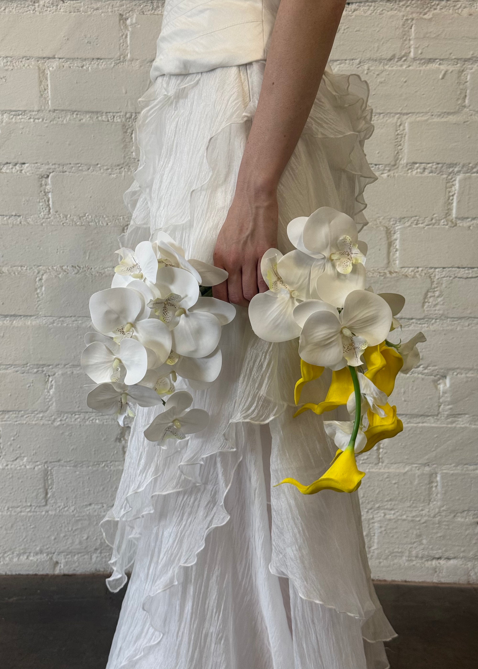 Curved Faux Bridal Bouquet in Yellow