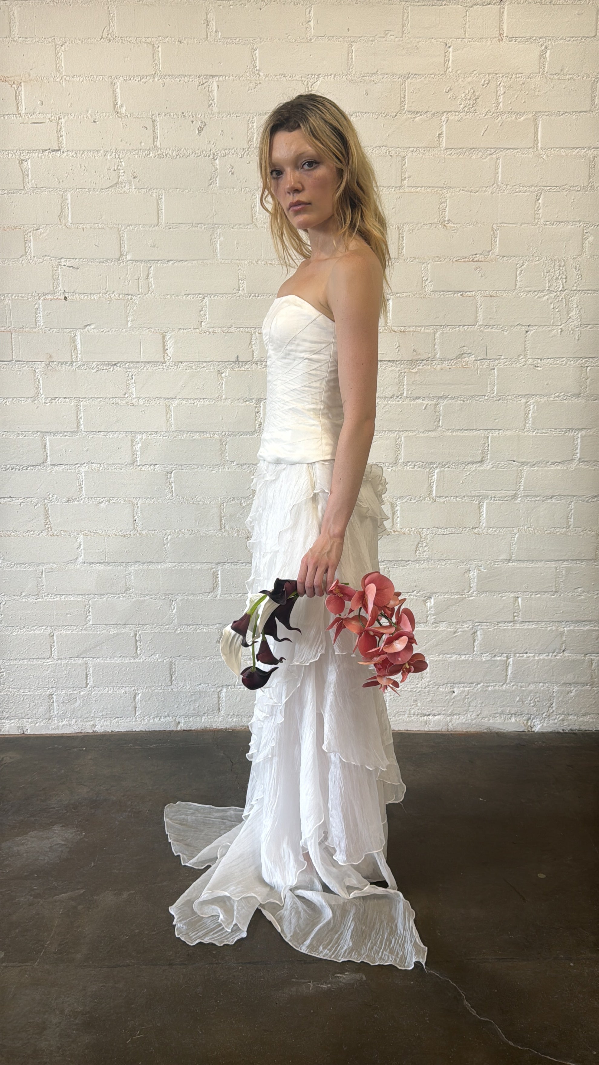 Curved Faux Bridal Bouquet in Mauve